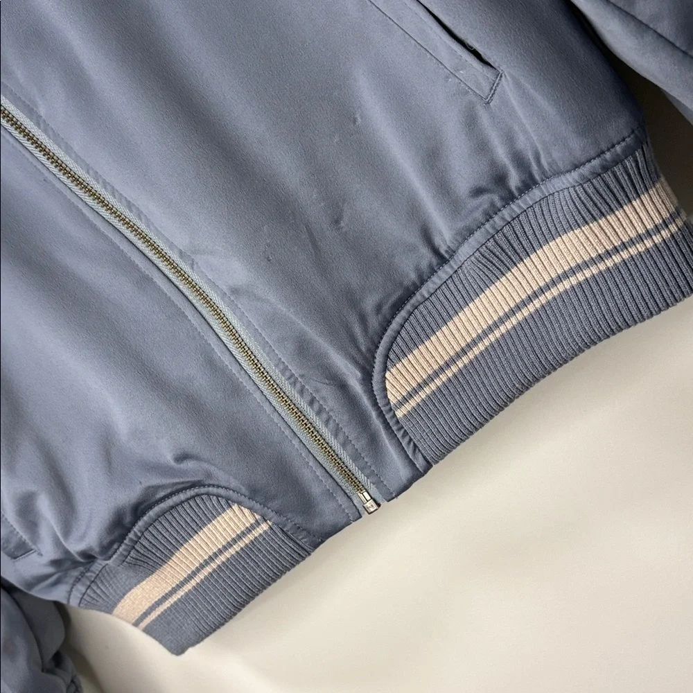 AMERICAN EAGLE SIZE M SATIN FLORAL EMBROIDERED BOMBER JACKET WOMEN BLUE - Picture 5 of 6